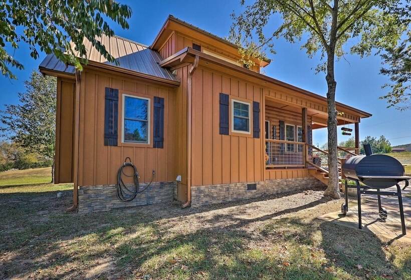 3 Mi To Lake Hamilton:  Tree Top Cabin
