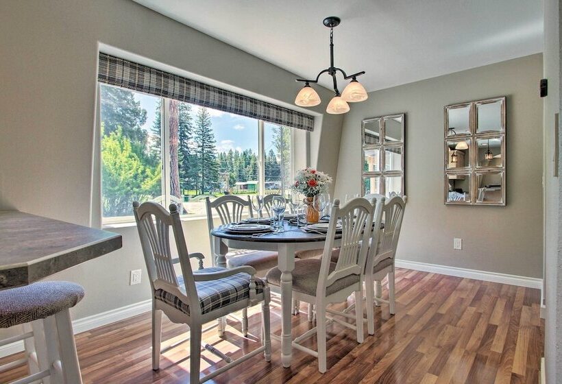 Creekfront Lincoln Home, Steps From Downtown!