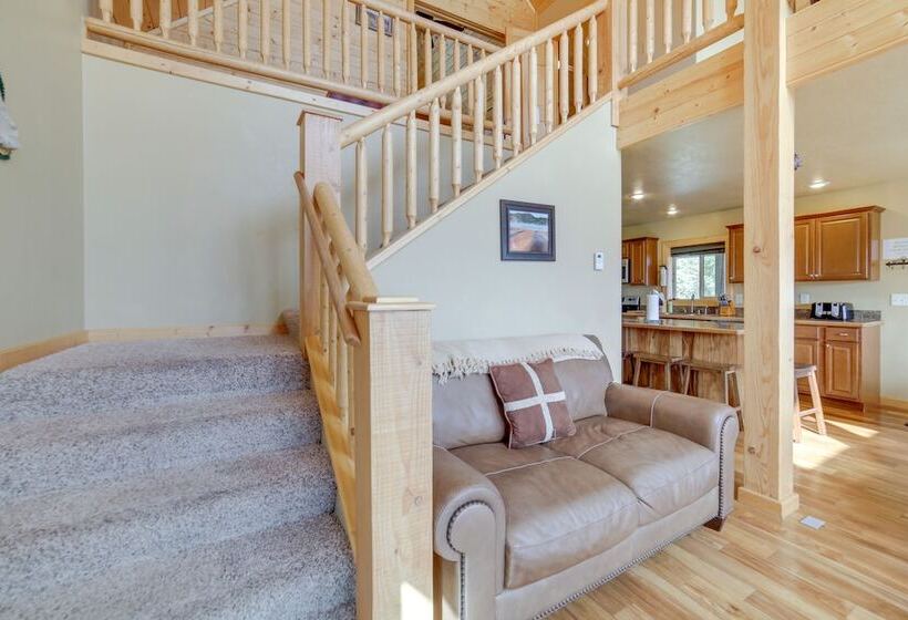 Custom Log Cabin W/ Views 20 Mi. To Yellowstone!