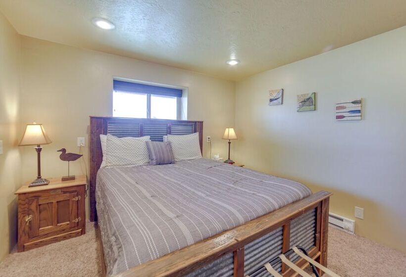 Custom Log Cabin W/ Views 20 Mi. To Yellowstone!