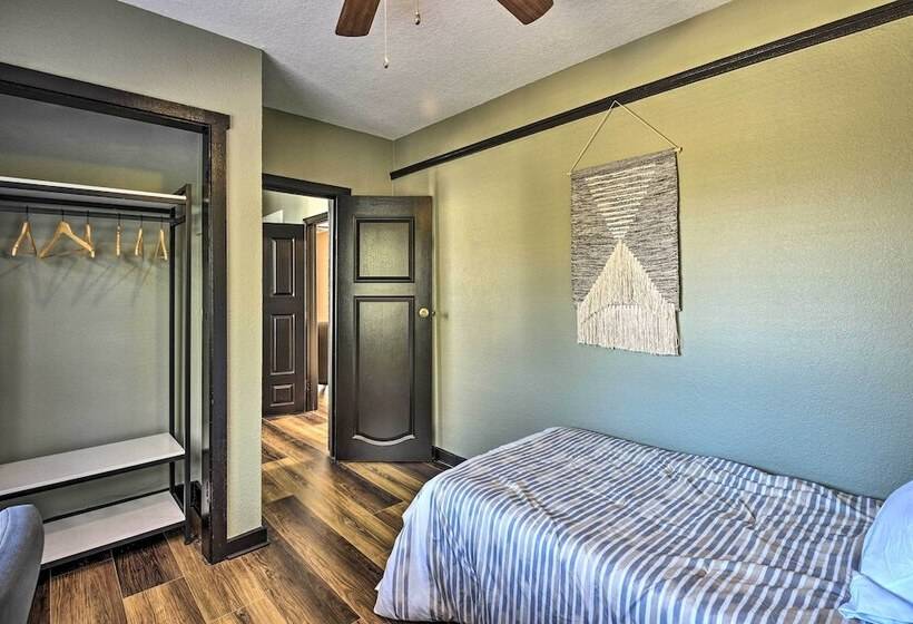 Downtown Deland Home: Walk To Stetson University!