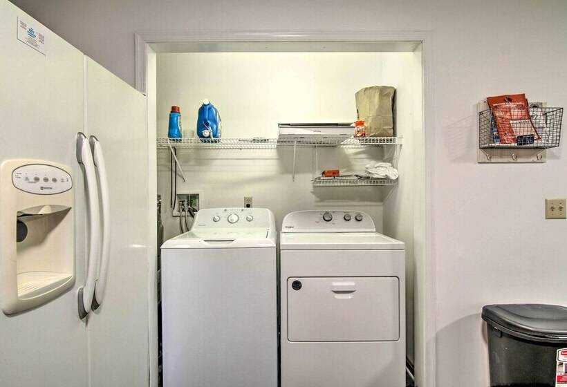 Ocean Pines House W/ Fire Pit & Community Pool