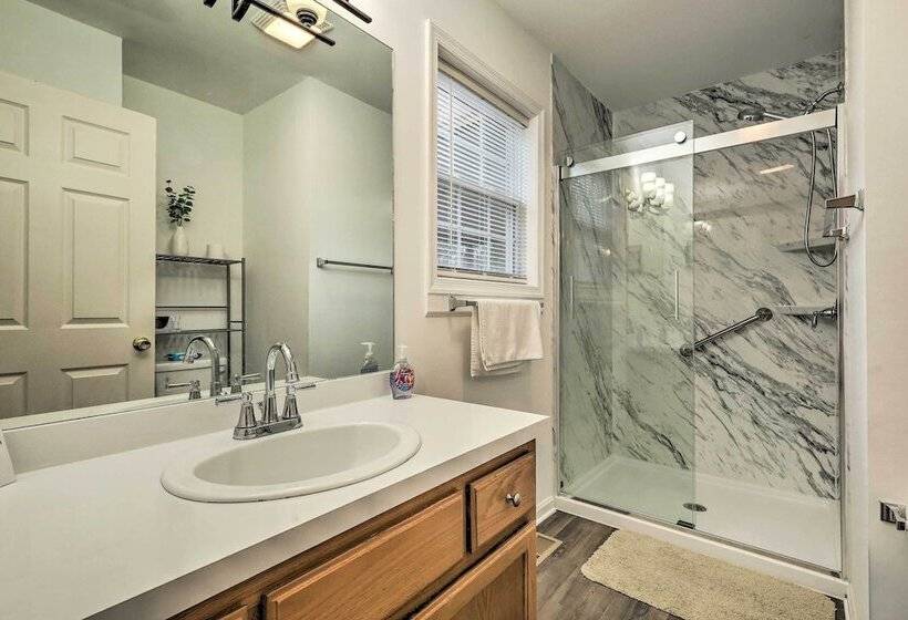 Ocean Pines House W/ Fire Pit & Community Pool