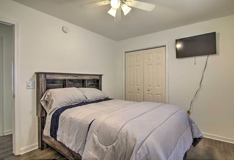 Ocean Pines House W/ Fire Pit & Community Pool