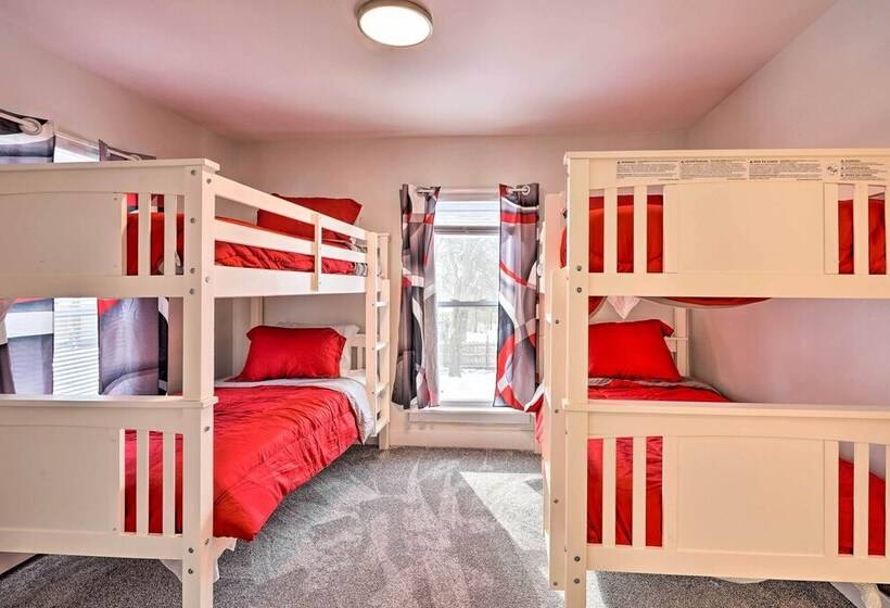 Dog Friendly Downtown Auburn Vacation Rental!