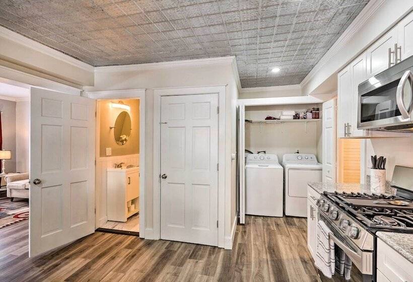 Dog Friendly Downtown Auburn Vacation Rental!