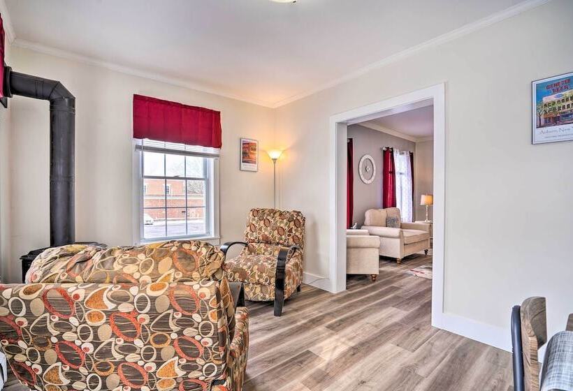 Dog Friendly Downtown Auburn Vacation Rental!