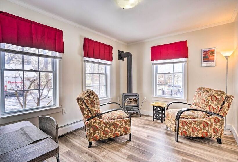 Dog Friendly Downtown Auburn Vacation Rental!