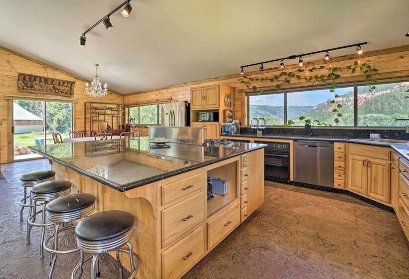 Direct Hiking Access: Riverfront Dolores Home!