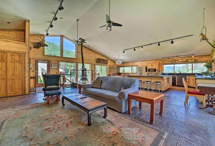 Direct Hiking Access: Riverfront Dolores Home!