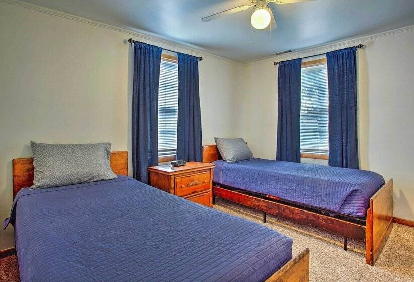 The Sandlot  Waynoka Home Near Little Sahara!