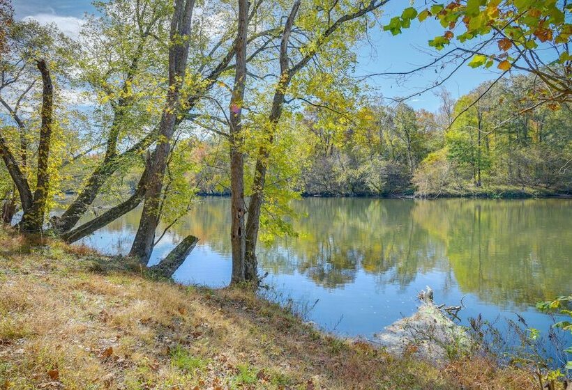 Wnc French Broad Riverwalk Retreat W/ Wifi