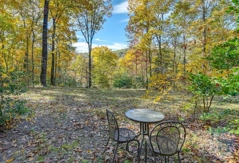 Wnc French Broad Riverwalk Retreat W/ Wifi