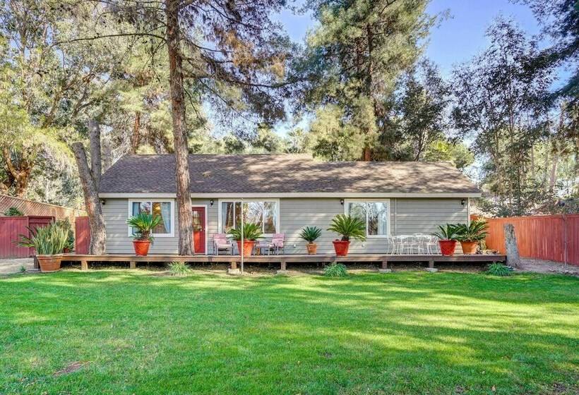 Fallbrook Vacation Rental: 3 Mi To Wineries!