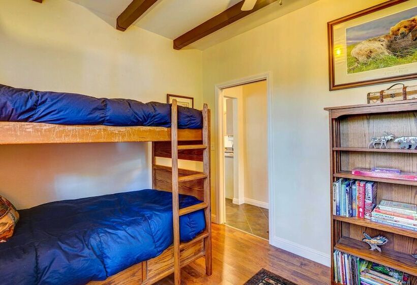 Fallbrook Vacation Rental: 3 Mi To Wineries!