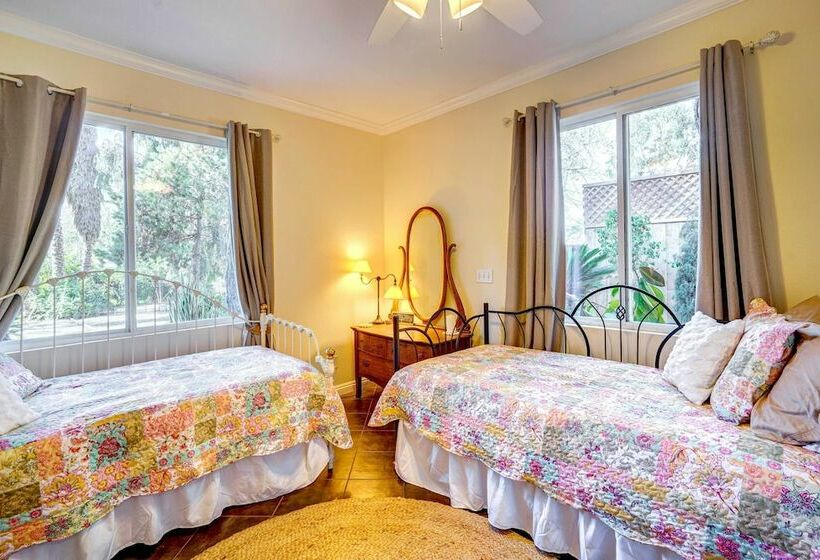 Fallbrook Vacation Rental: 3 Mi To Wineries!