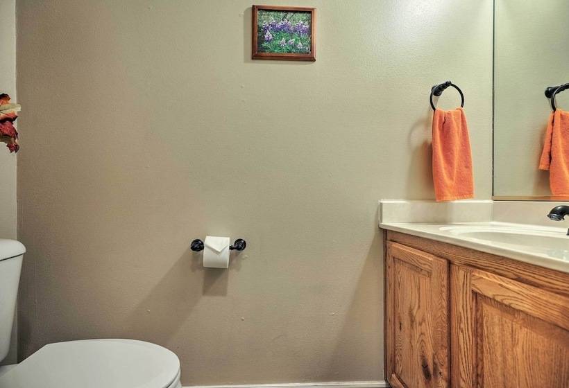 Family Friendly Home Near Zion National Park!