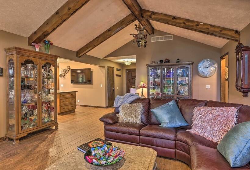 Family Friendly Omaha Oasis ~ 10 Mi To Dtwn!