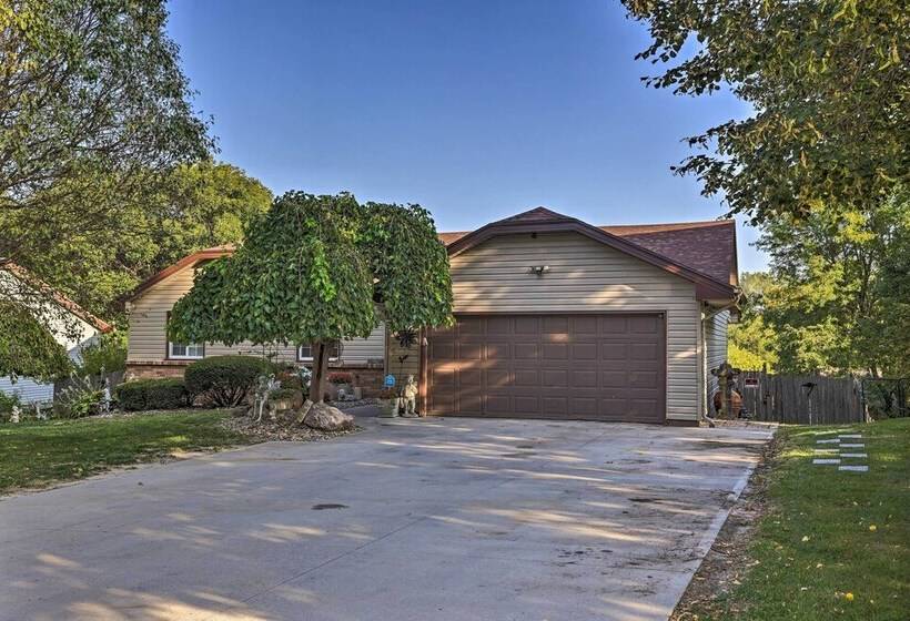 Family Friendly Omaha Oasis ~ 10 Mi To Dtwn!