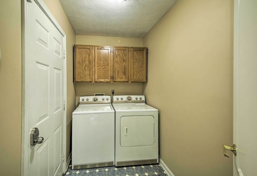 Family Home Near Indianapolis Speedway & Dtwn