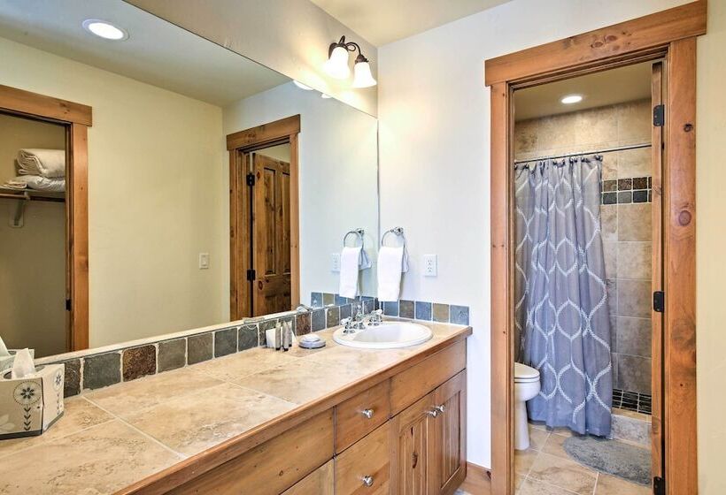 3 Mi To Granby Ranch: Family Friendly Home