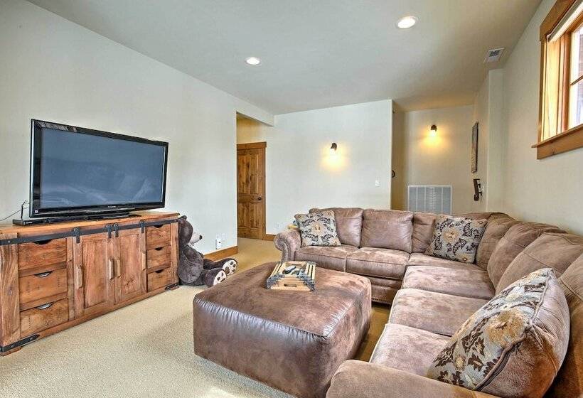 3 Mi To Granby Ranch: Family Friendly Home