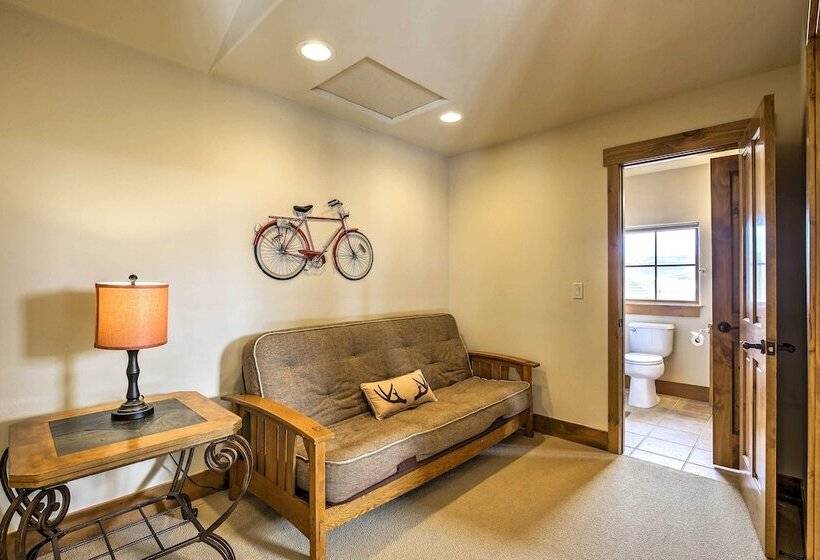 3 Mi To Granby Ranch: Family Friendly Home