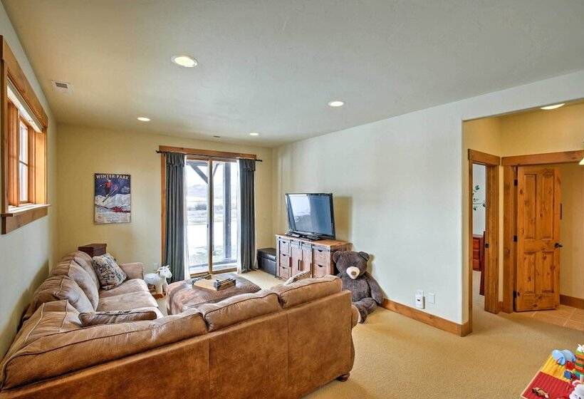 3 Mi To Granby Ranch: Family Friendly Home