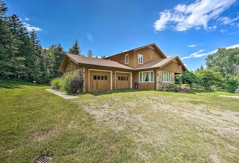 Family Winter Retreat W/ Hot Tub: 14 Mi To Slopes!