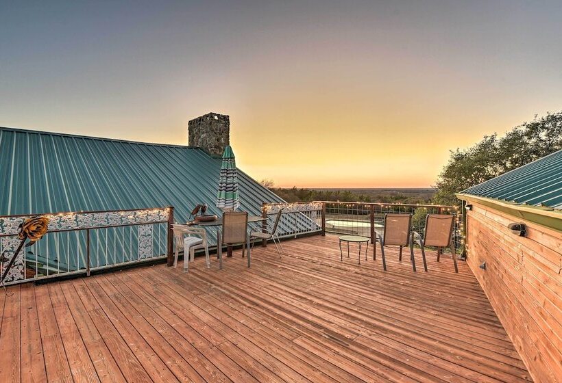 Banquet Hall & Pool: Expansive Forestburg Ranch!