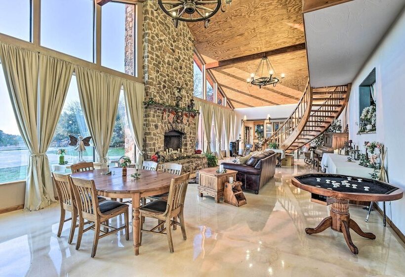 Banquet Hall & Pool: Expansive Forestburg Ranch!