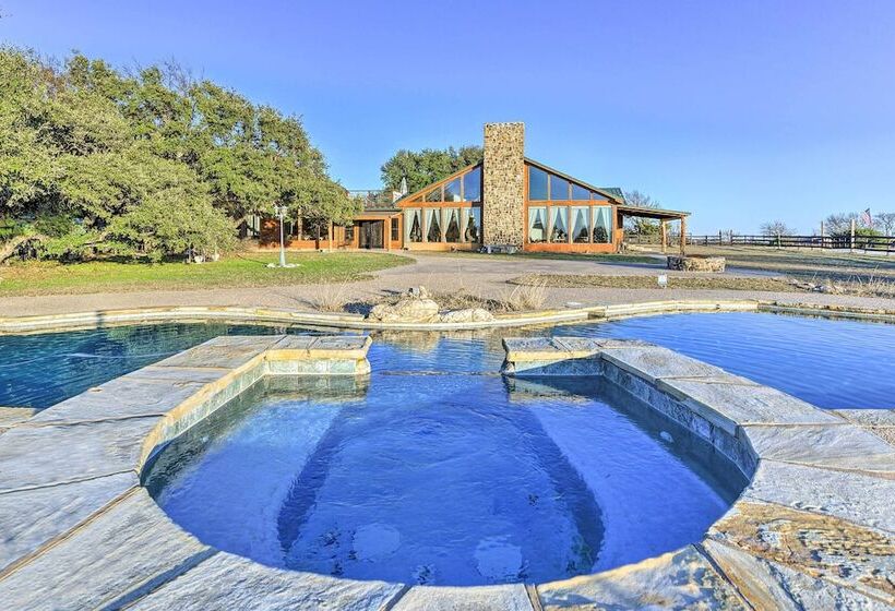 Banquet Hall & Pool: Expansive Forestburg Ranch!