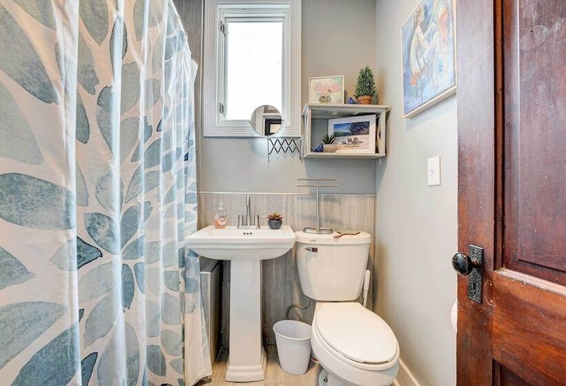 Fort Wayne Retreat, Walk To Parkview Field!