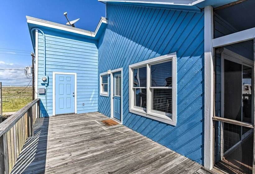 Freeport Home W/ Boat Dock < 2 Mi To Beach!