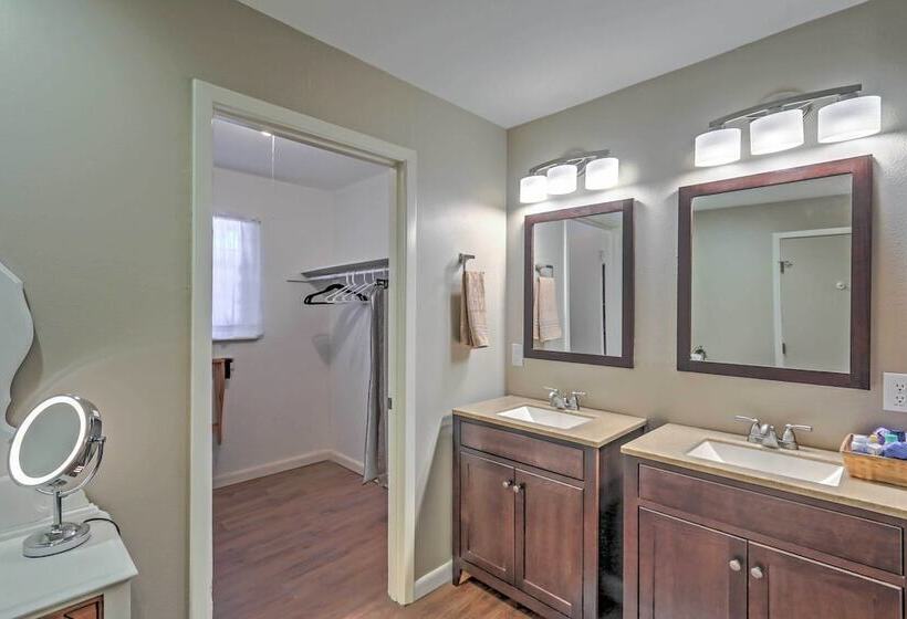 Glen Rose Ranch House   Walk To Downtown!