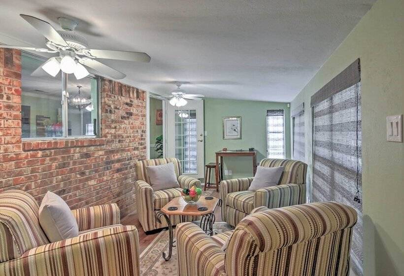 Glen Rose Ranch House   Walk To Downtown!