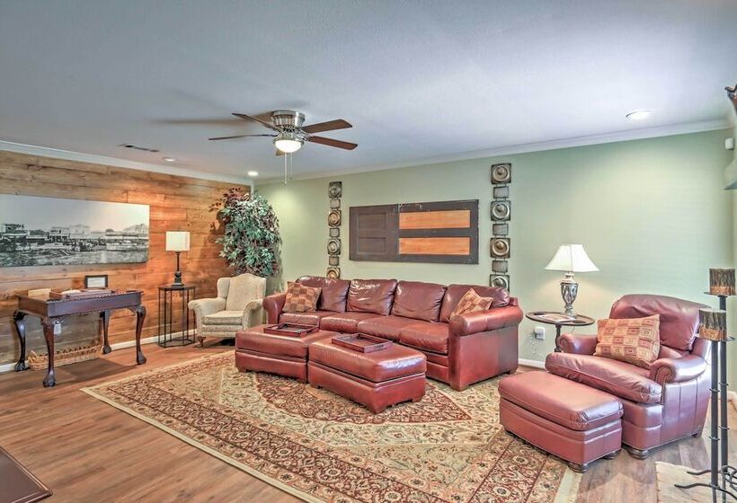 Glen Rose Ranch House   Walk To Downtown!