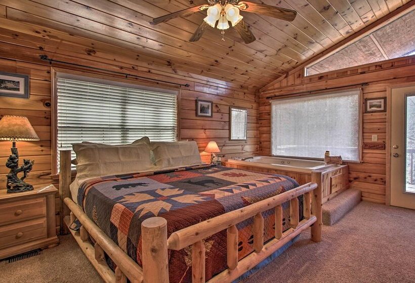 Hidden Springs Cabin W/ Hot Tub, 2 Mi To Dollywood