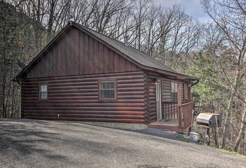 Hidden Springs Cabin W/ Hot Tub, 2 Mi To Dollywood