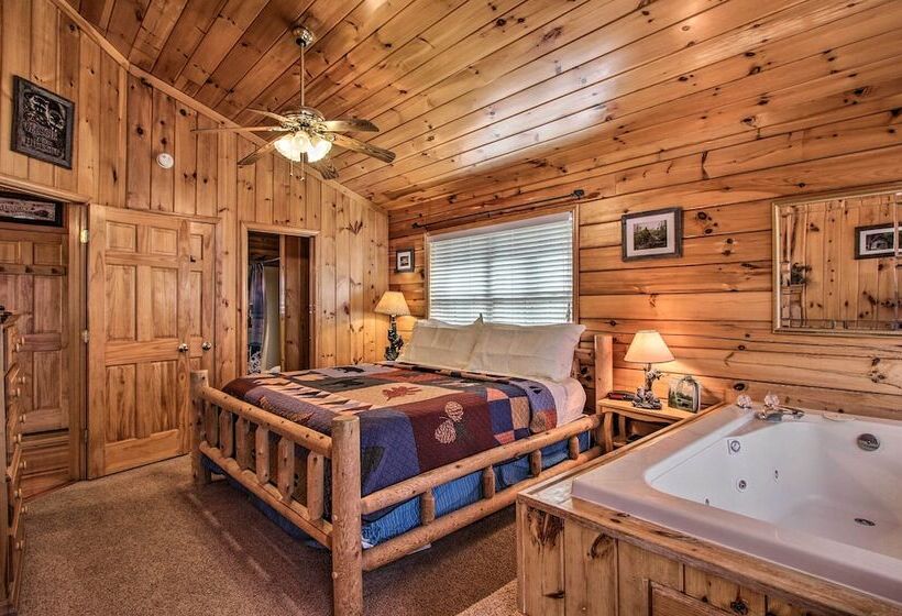 Hidden Springs Cabin W/ Hot Tub, 2 Mi To Dollywood