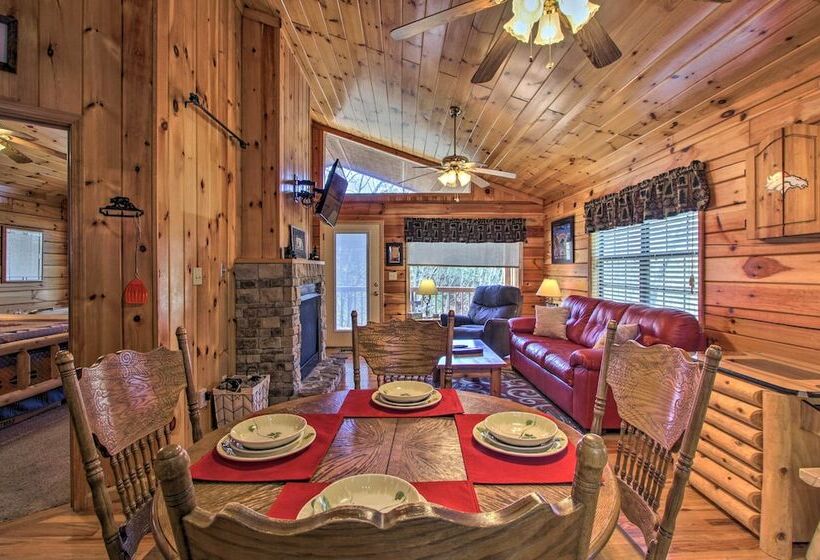 Hidden Springs Cabin W/ Hot Tub, 2 Mi To Dollywood