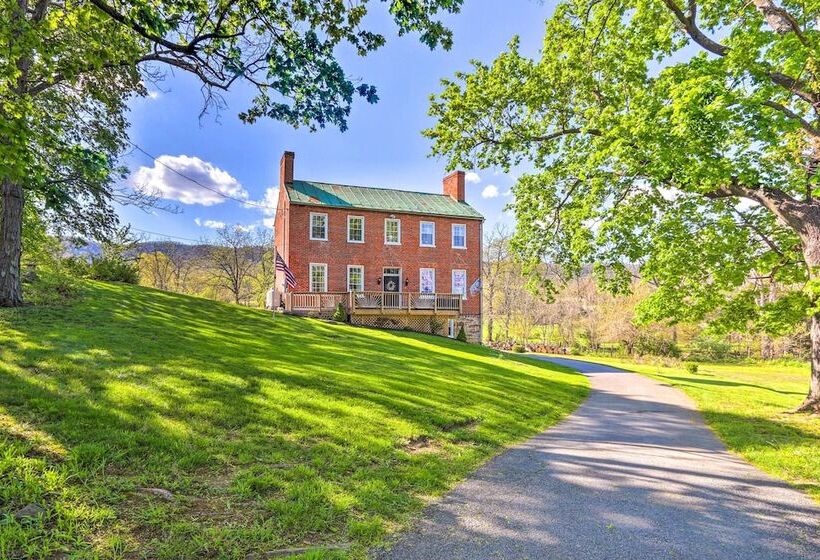 Historic  Hammond House  W/ Wine Country View!