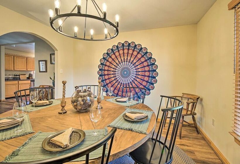 Home W/ Hot Tub Near Shenandoah Nat L Park!