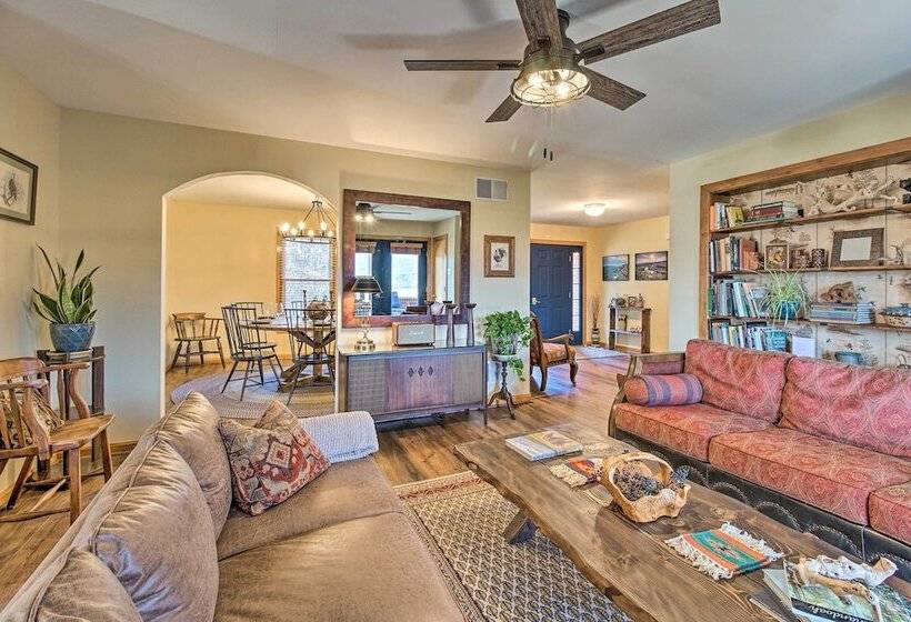 Home W/ Hot Tub Near Shenandoah Nat L Park!