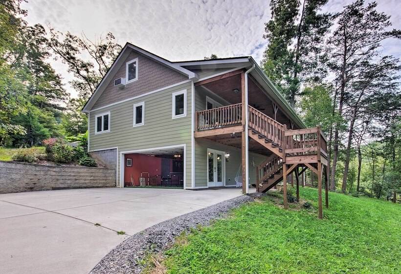 Home W/ Deck & Game Room   8 Mi To Asheville