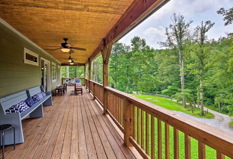 Home W/ Deck & Game Room   8 Mi To Asheville