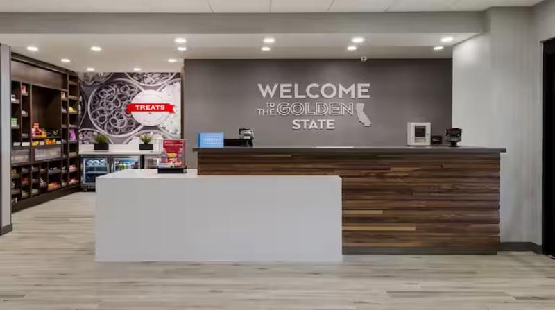 فندق Hampton Inn Concord