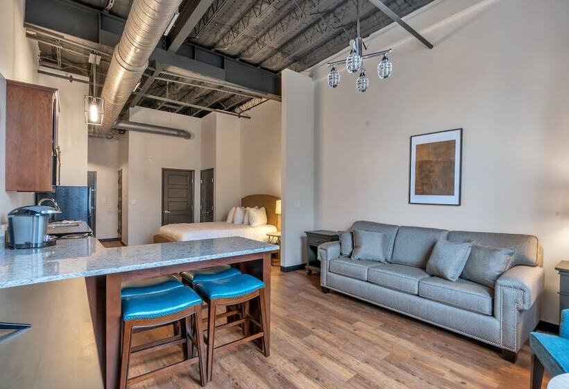 בית מלון כפרי The Brewer S Lofts Above Grand Strand Brewing