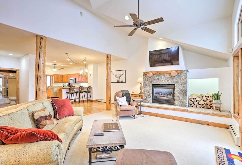 House W/ Hot Tub & Ac   Shuttle To Skiing!