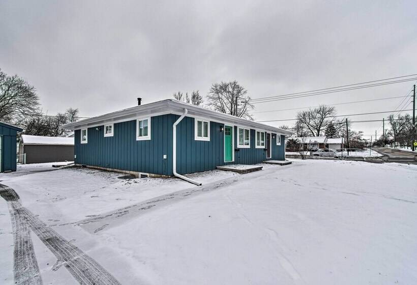 Ideally Located House 9 Mi From Route 66!